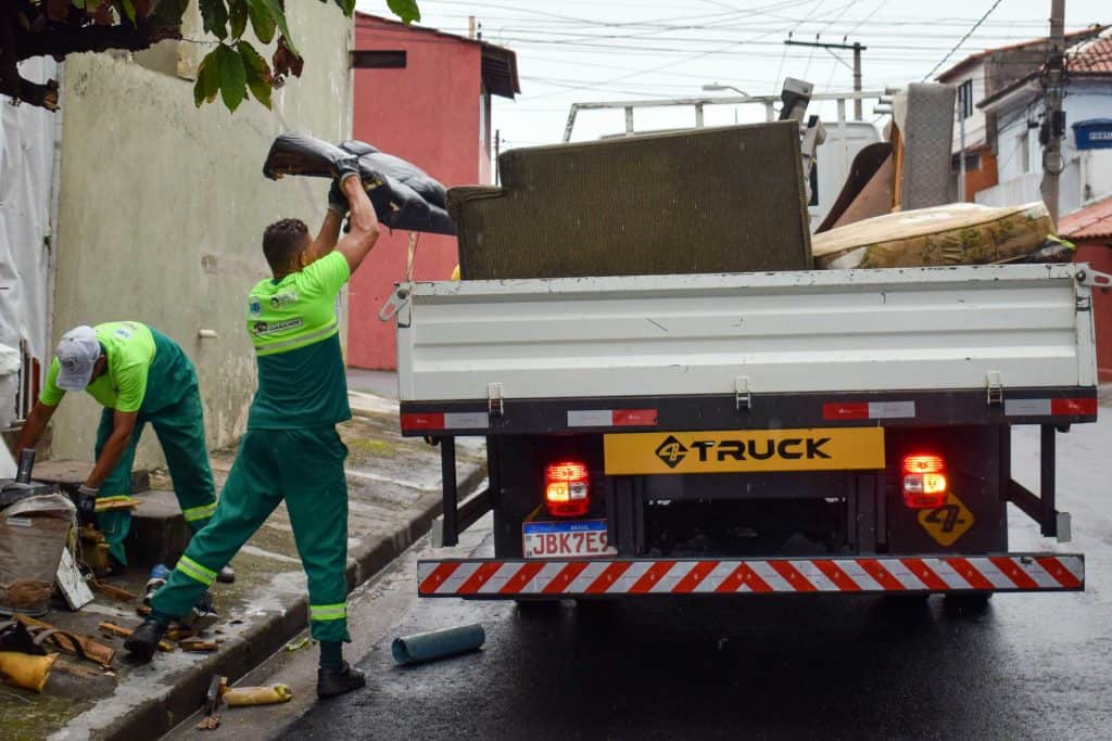 Cata-Tralha, antigo Cata-Treco, passa por 2 bairros em Guarulhos