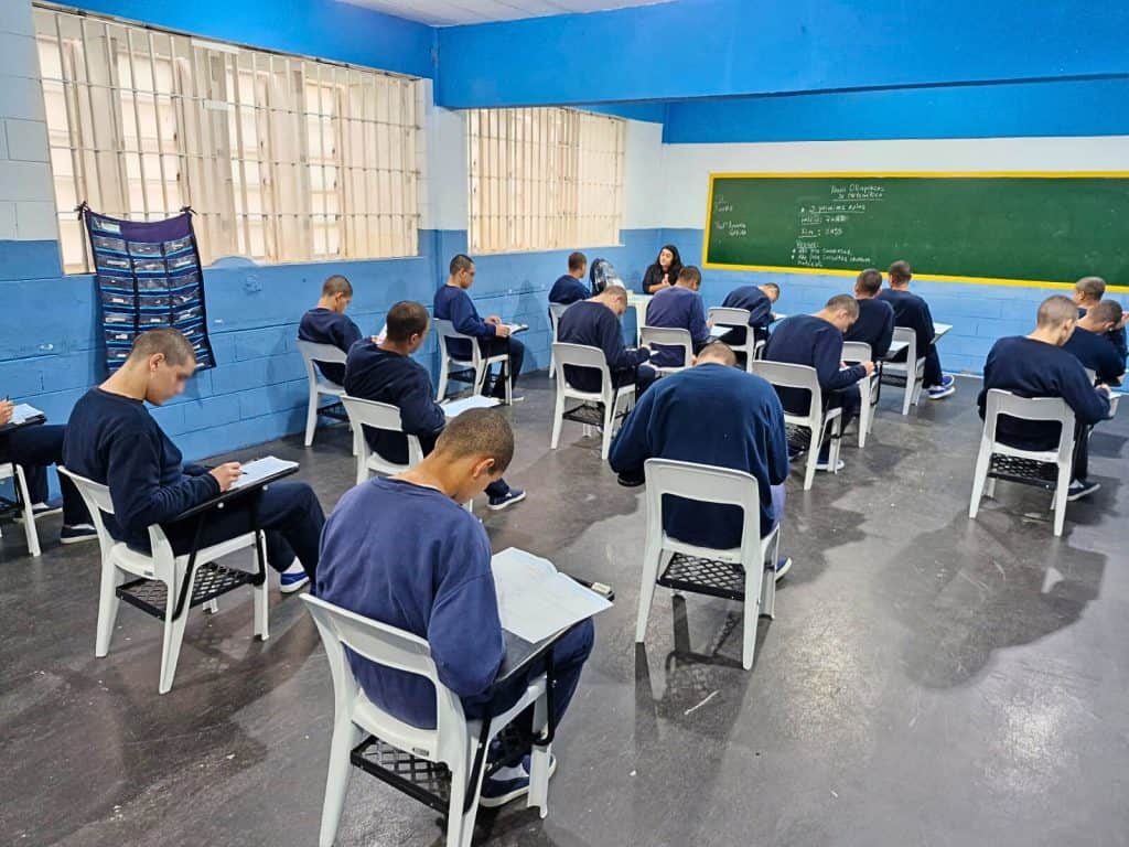 Jovens da Fundação CASA realizaram provas nos centros socioeducativos