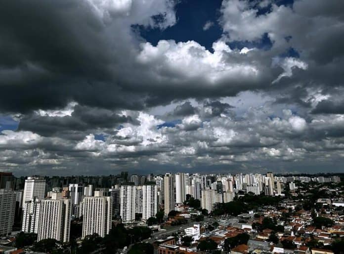 o clima em guarulhos é frio e faz jus ao inverno