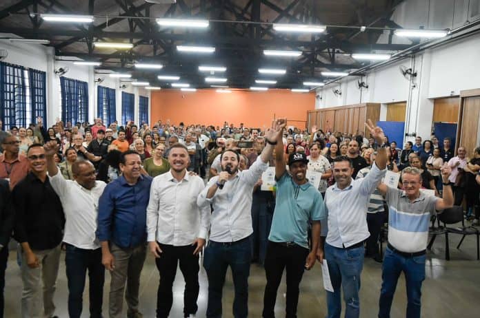 entrega de títulos de propriedade