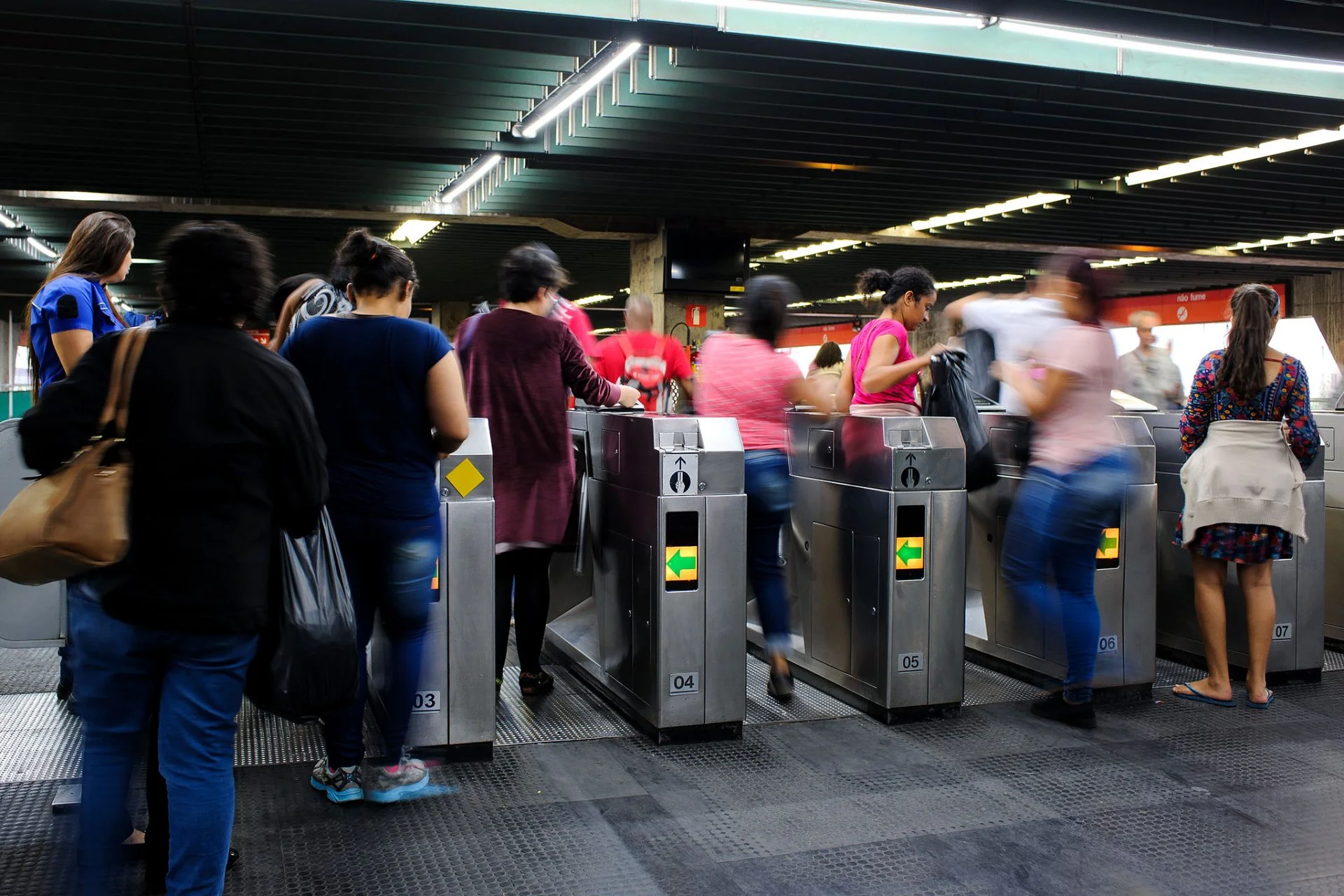 Como o Metrô de SP Evitou o Caos em Grande Evento Esportivo! Como o Metrô de SP Evitou o Caos em Grande Evento Esportivo!